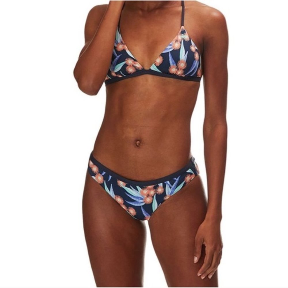 NWT Patagonia Nanogrip Triangle Bikini Top Las Flores